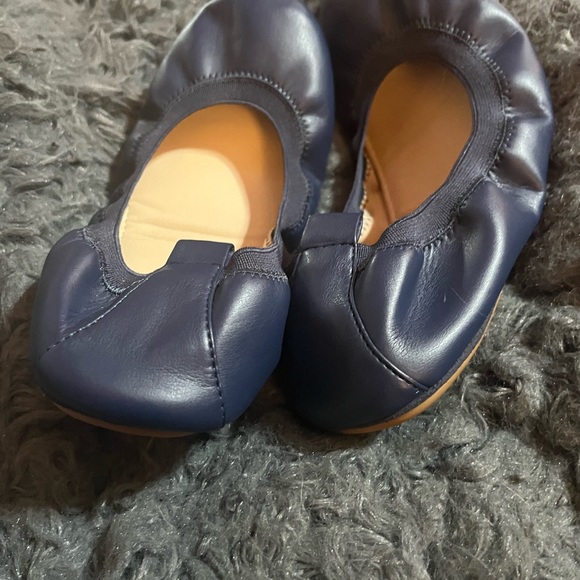 YOSI SAMRA navy blue leather, ballet flats, size 7 brand new - Picture 4 of 6
